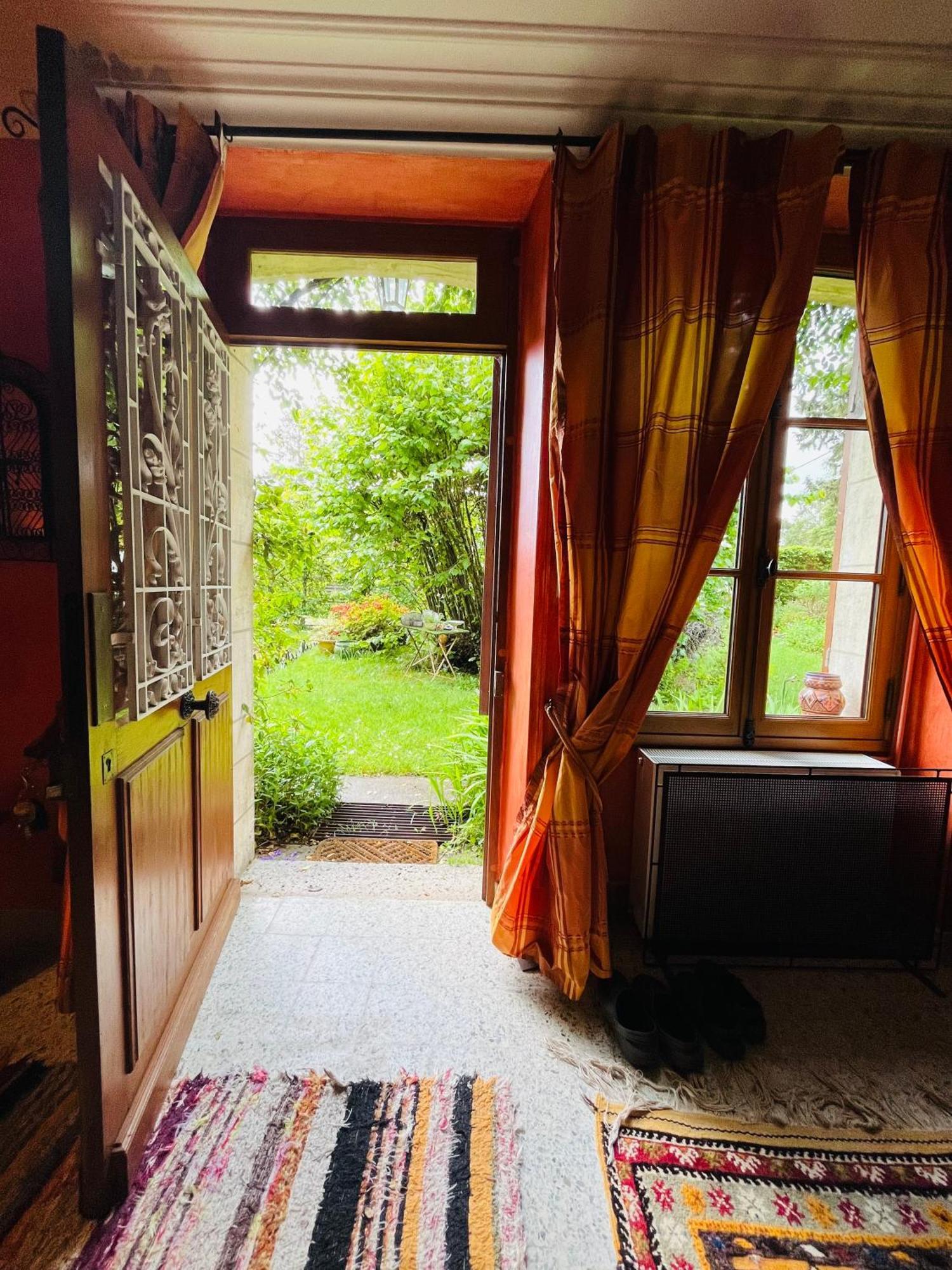 Le Buisson De La Gariole Bed & Breakfast Aubigny-sur-Nere Exterior photo