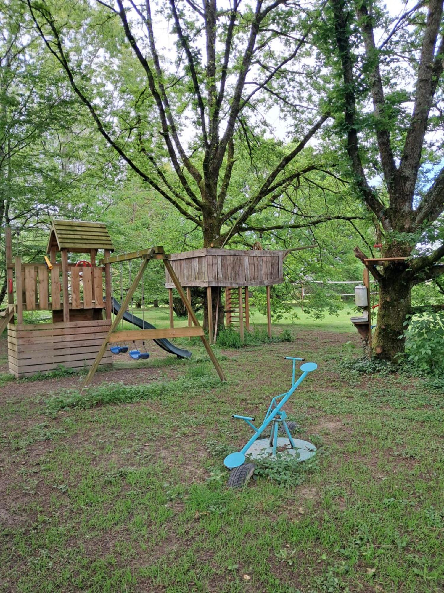 Le Buisson De La Gariole Bed & Breakfast Aubigny-sur-Nere Room photo