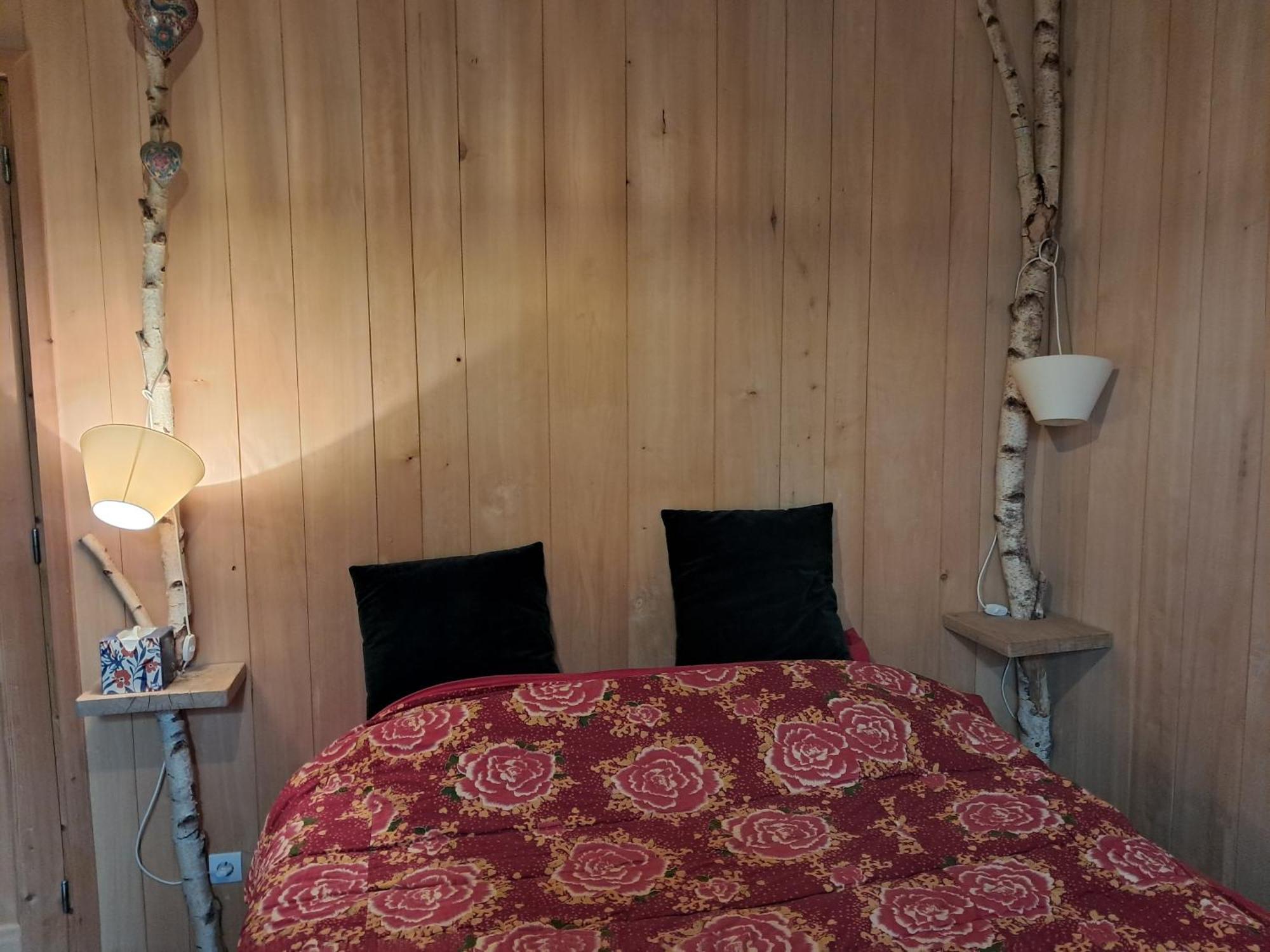 Le Buisson De La Gariole Bed & Breakfast Aubigny-sur-Nere Exterior photo